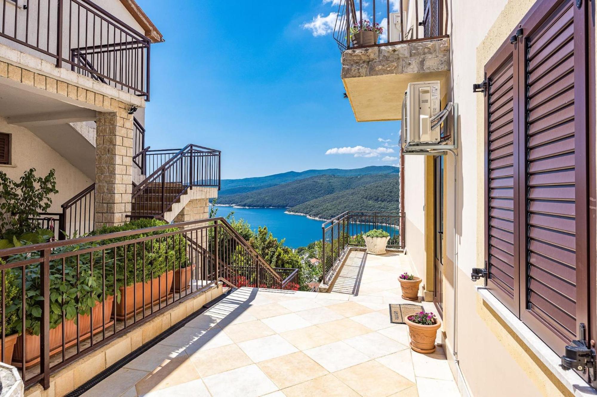 Apartments Lady M Rabac Exterior foto