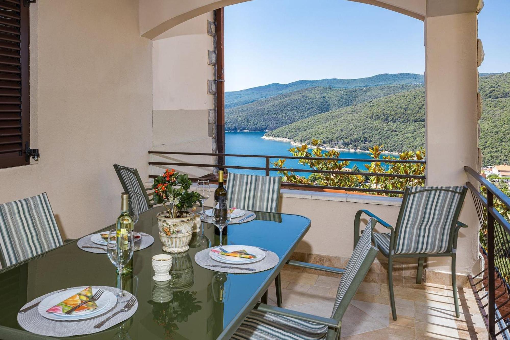 Apartments Lady M Rabac Exterior foto