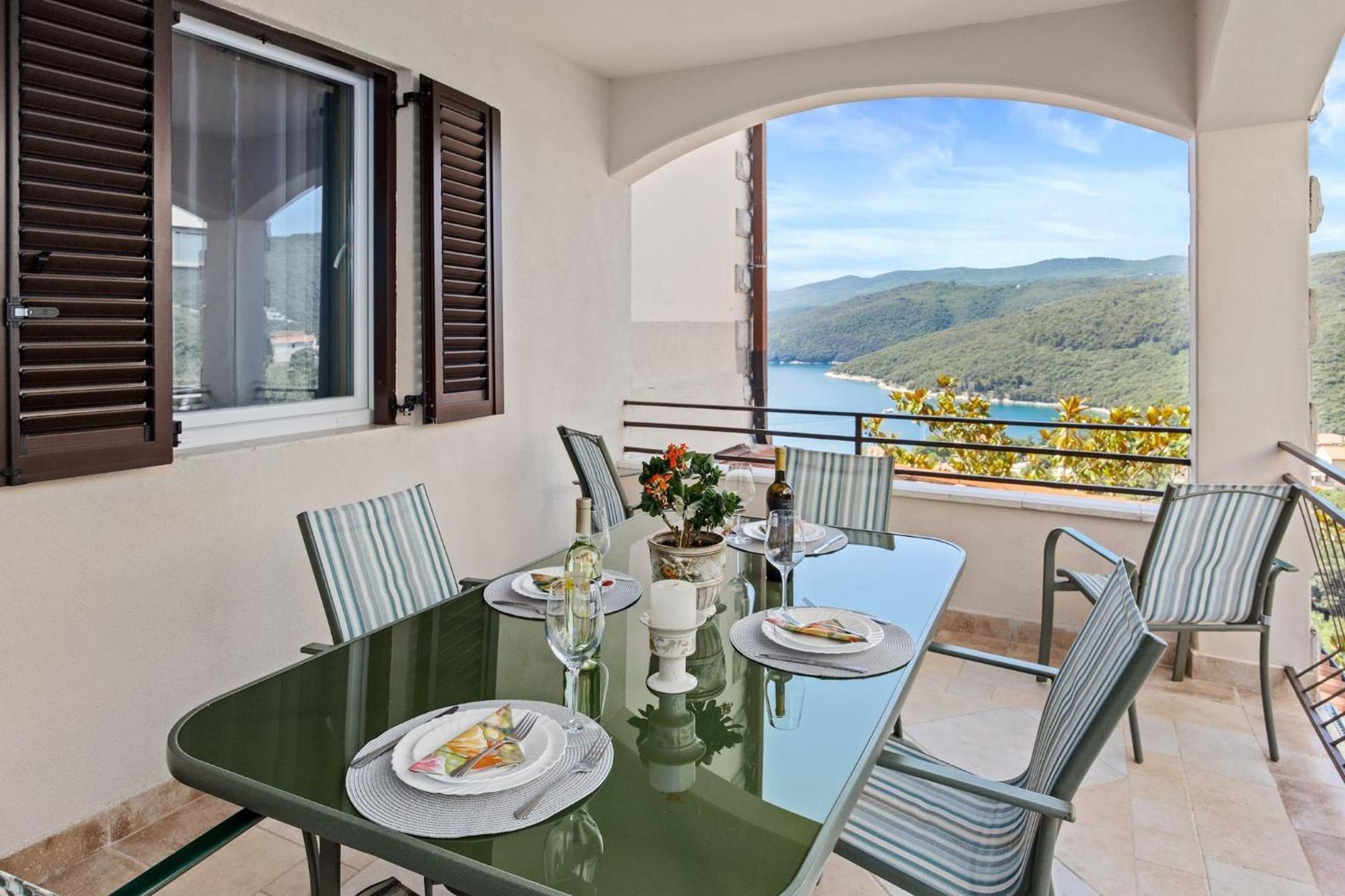 Apartments Lady M Rabac Exterior foto